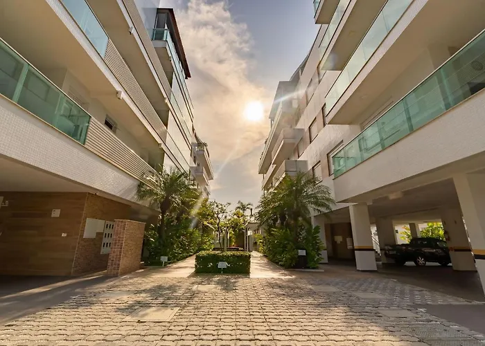 Varandas Do Atlantico - Confortavel Apartamento Em Condo Pe Na Areia