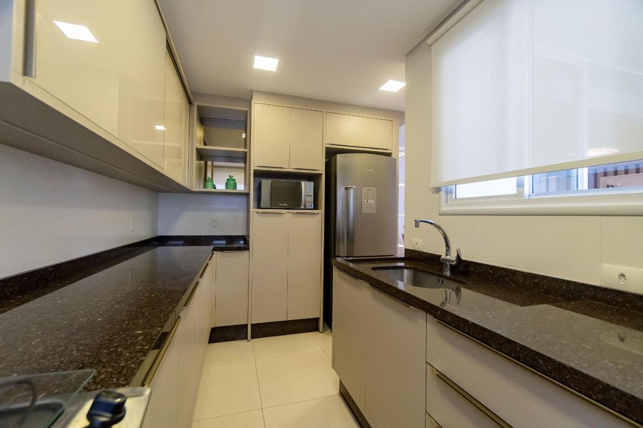 Apartment Varandas Do Atlantico: Beachfront Comfort