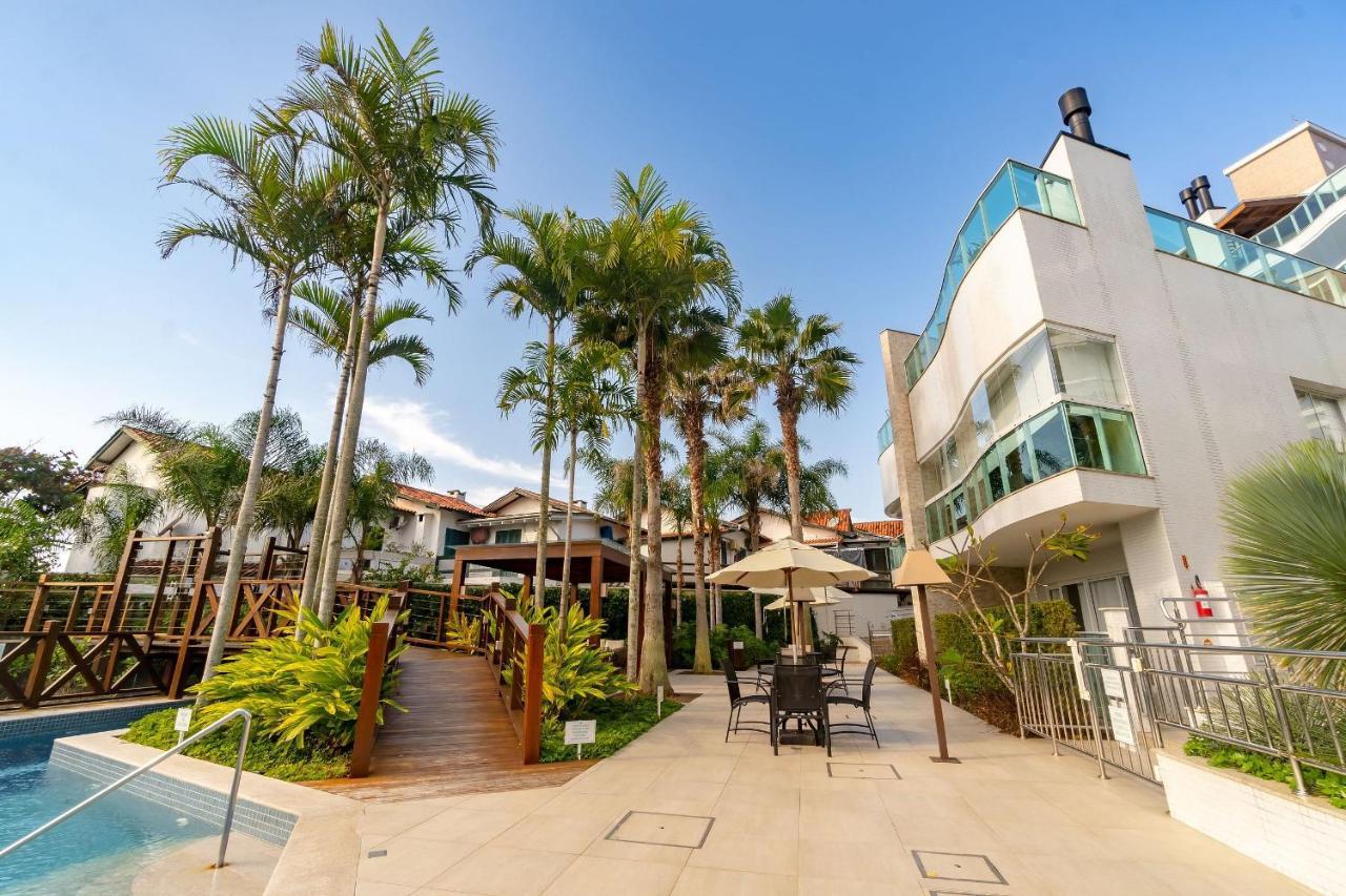 Varandas Do Atlantico: Beachfront Comfort Apartment Bombinhas