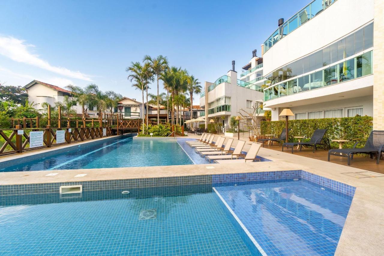 Apartment Varandas Do Atlantico: Beachfront Comfort Bombinhas