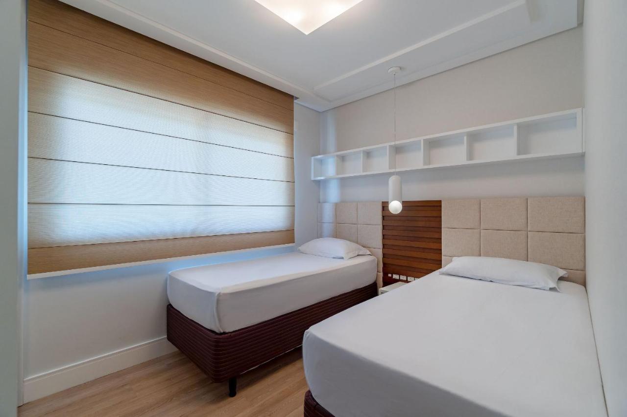 Apartment Varandas Do Atlantico: Beachfront Comfort *